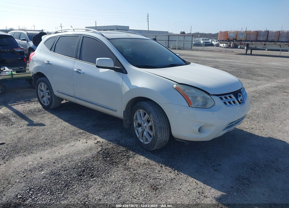 2011 NISSAN ROGUE SV VIN: JN8AS5MV2BW302220