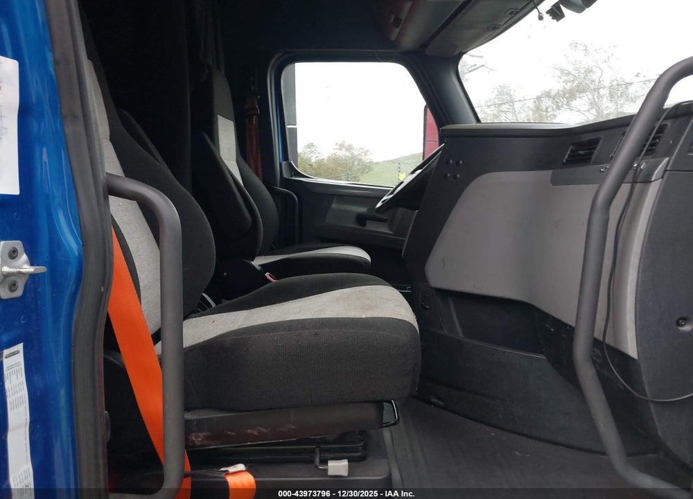 2019 FREIGHTLINER NEW CASCADIA 126 VIN: 3AKJHHDR4KSKC5794