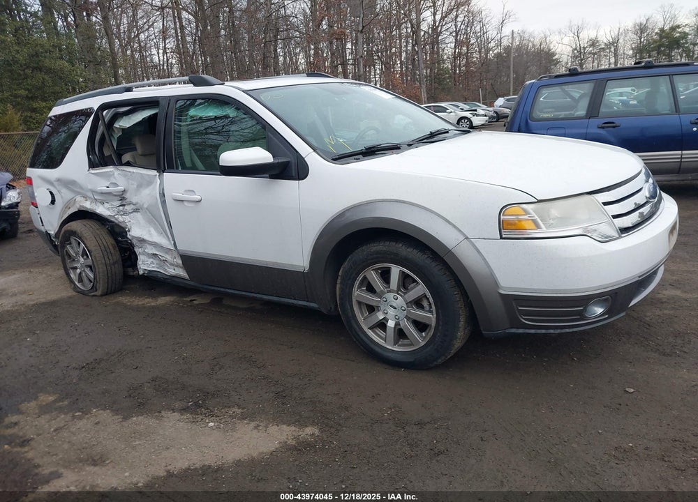 2008 FORD TAURUS X SEL VIN: 1FMDK02W48GA42568