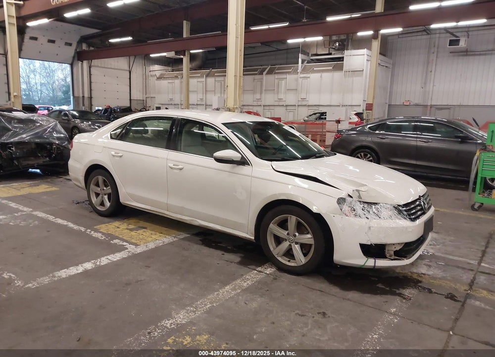 2012 VOLKSWAGEN PASSAT 2.5L SE VIN: 1VWBP7A39CC050143