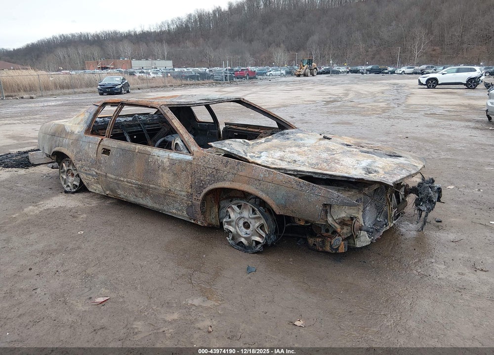 2001 CADILLAC ELDORADO ESC VIN: 1G6EL12Y81B104198