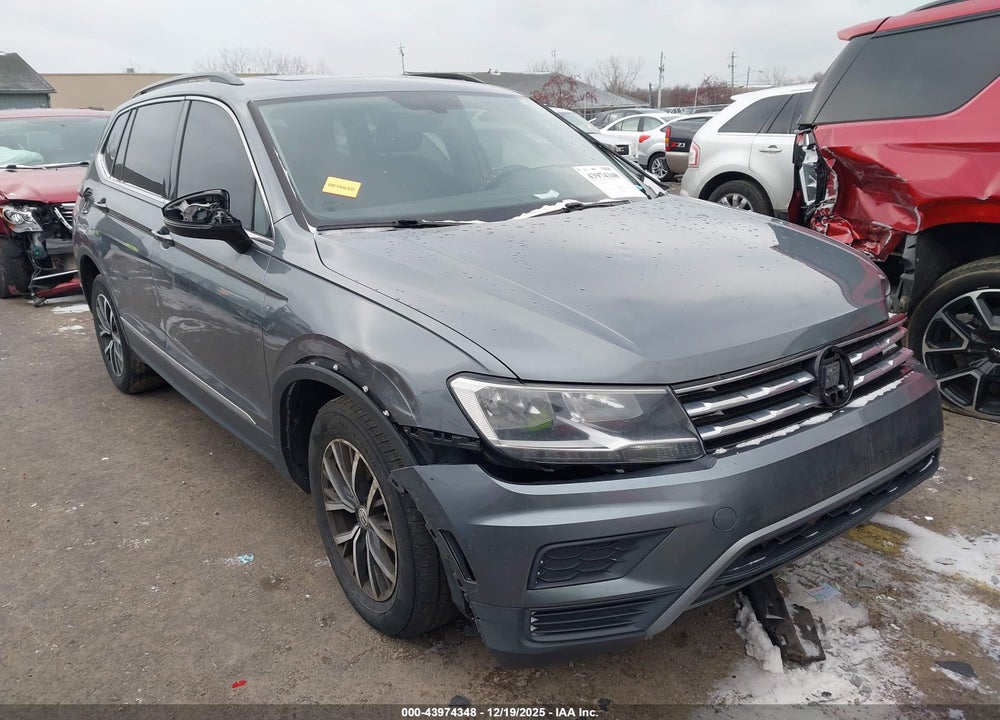 2018 VOLKSWAGEN TIGUAN 2.0T SE/2.0T SEL VIN: 3VV2B7AX3JM193722