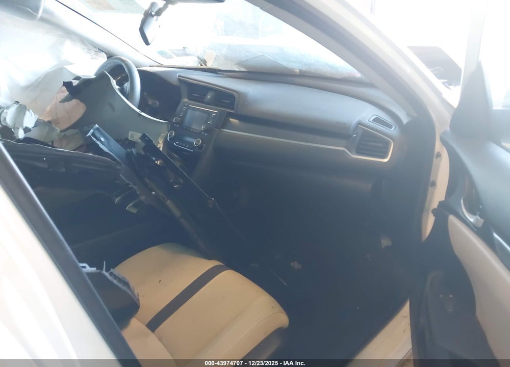 2019 HONDA CIVIC LX VIN: 19XFC2F64KE011019