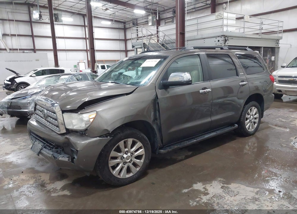 2010 TOYOTA SEQUOIA PLATINUM 5.7L V8 VIN: 5TDDY5G16AS028552