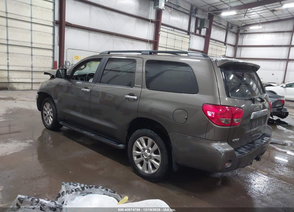 2010 TOYOTA SEQUOIA PLATINUM 5.7L V8 VIN: 5TDDY5G16AS028552