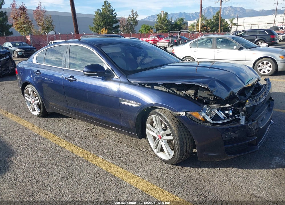 2017 JAGUAR XE 35T PRESTIGE VIN: SAJAE4BV3HA968252