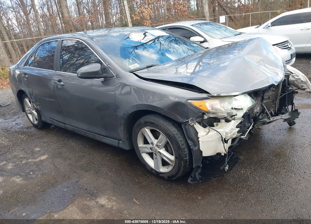 2013 TOYOTA CAMRY SE VIN: 4T1BF1FK0DU295181