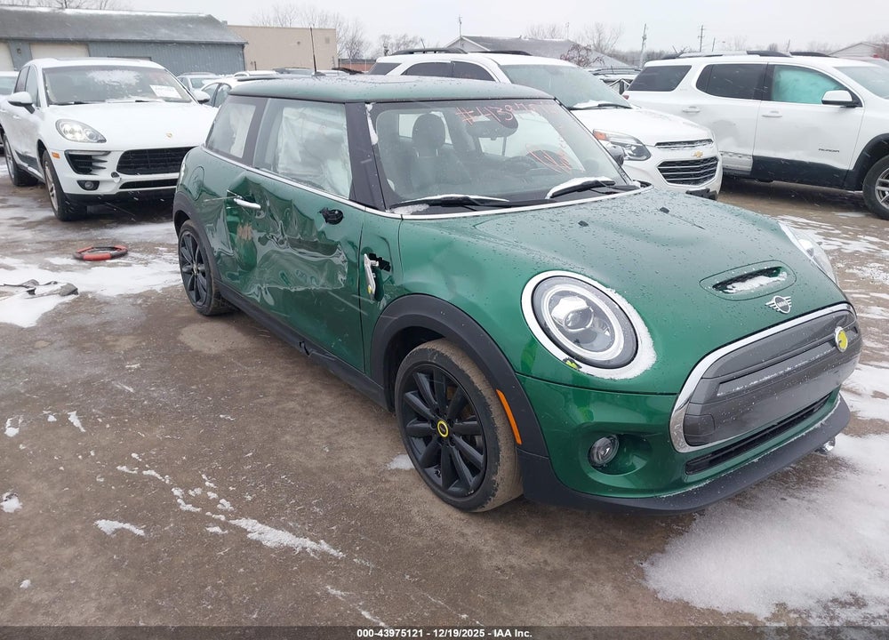2021 MINI SE HARDTOP COOPER VIN: WMWXP3C06M2N25708