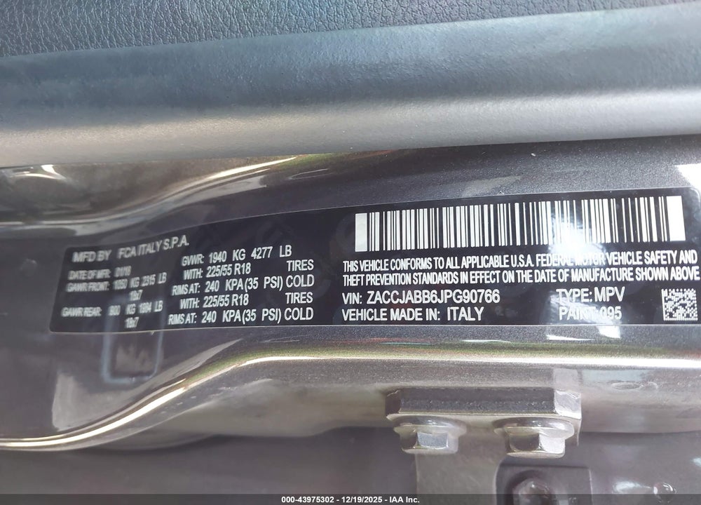 2018 JEEP RENEGADE LATITUDE FWD VIN: ZACCJABB6JPG90766