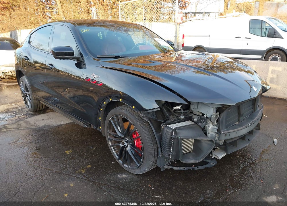 2022 MASERATI LEVANTE TROFEO VIN: ZN661ZUT0NX381202
