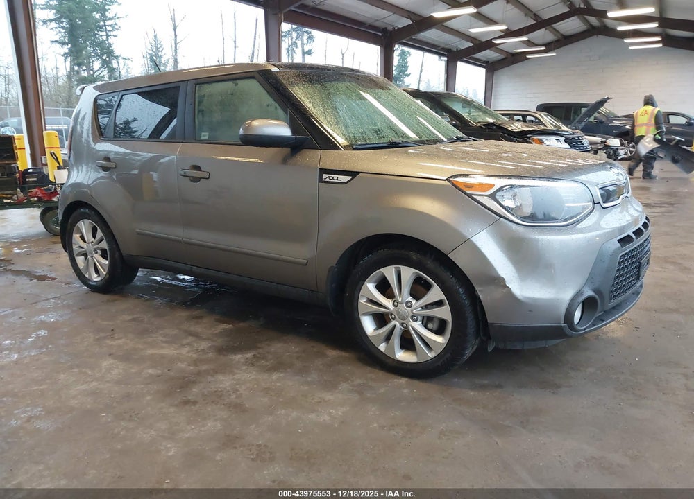 2015 KIA SOUL + VIN: KNDJP3A5XF7135496