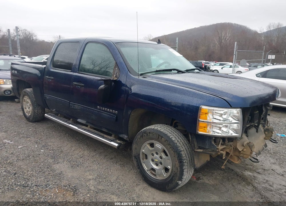 2011 CHEVROLET SILVERADO 1500 LT VIN: 3GCPKSE37BG222489
