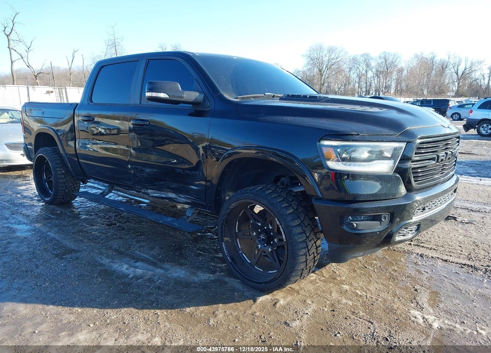 2019 RAM 1500 LAIE  4X4 5'7 BOX VIN: 1C6SRFJT5KN781136