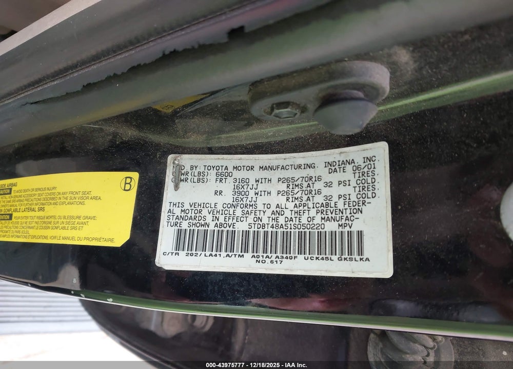 2001 TOYOTA SEQUOIA LIMITED V8 VIN: 5TDBT48A51S050220