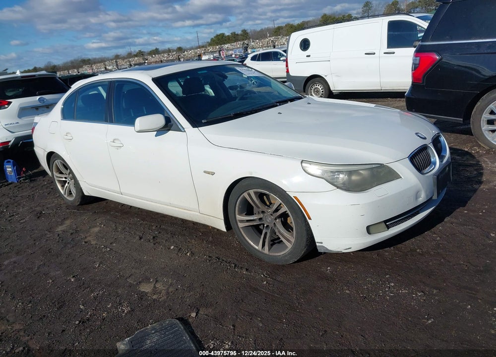 2008 BMW 528I VIN: WBANU53588CT08989