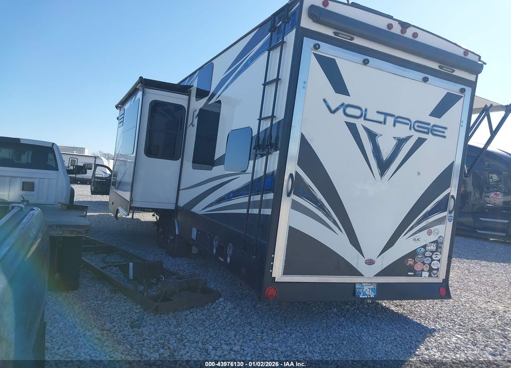 2019 VOLTAGE TOY HAULER M-3705 VIN: 4YDF37029KZ990265