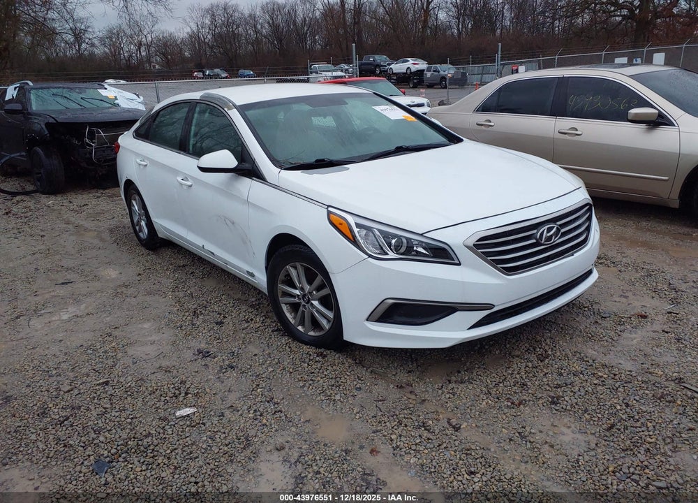 2017 HYUNDAI SONATA VIN: 5NPE24AFXHH514379