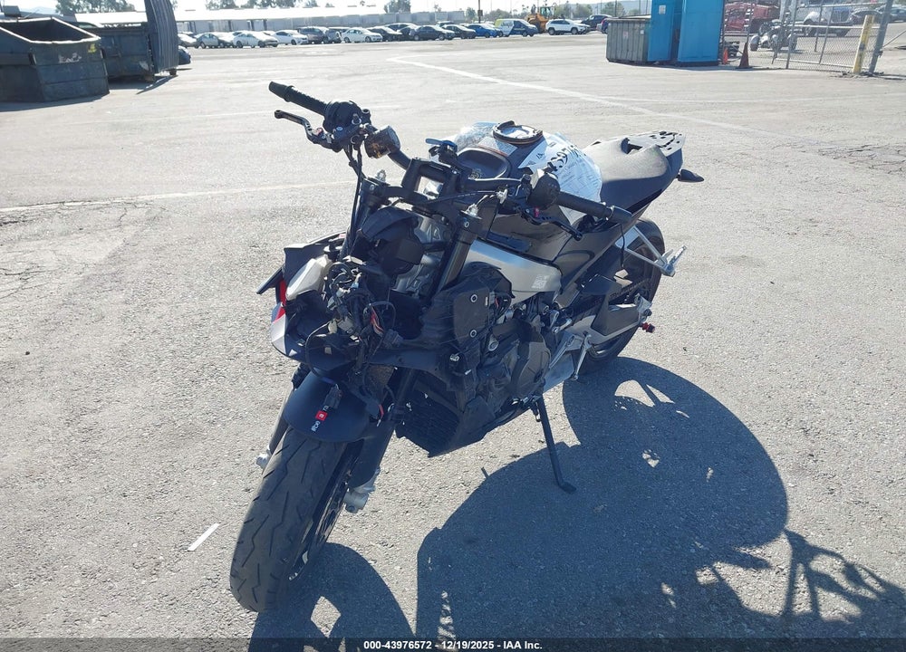 2022 APRILIA TUONO 660 FACTORY VIN: ZD4KSUM00NS000021