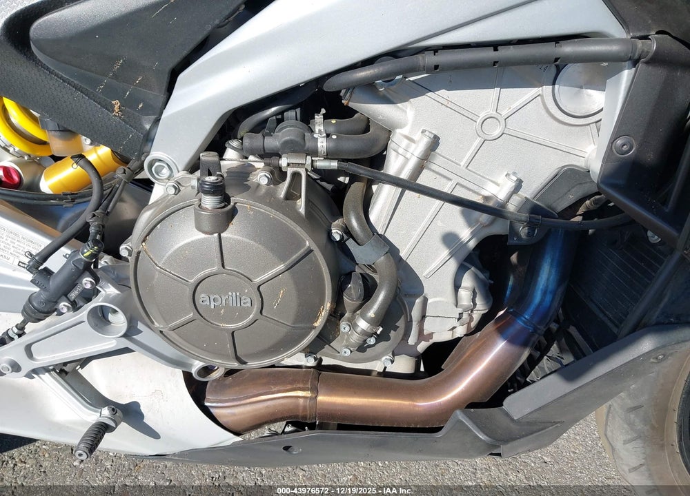 2022 APRILIA TUONO 660 FACTORY VIN: ZD4KSUM00NS000021
