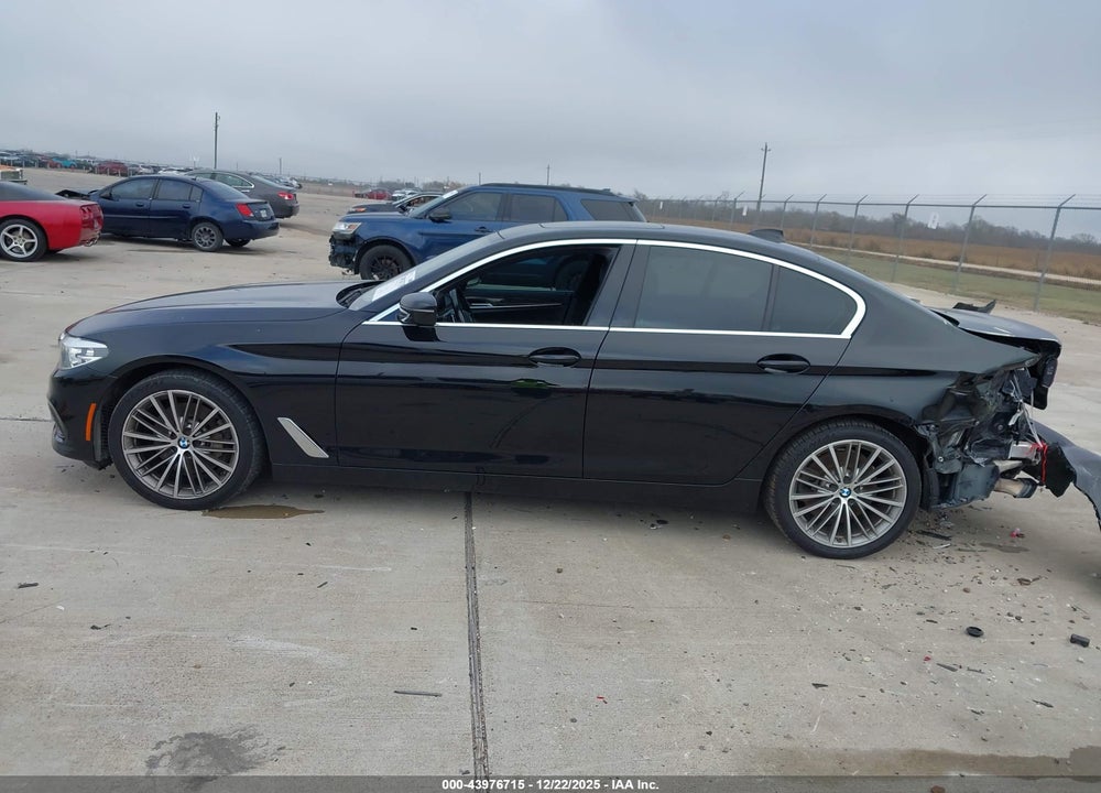 2019 BMW 540I VIN: WBAJE5C52KWW17939
