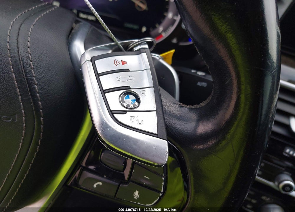 2019 BMW 540I VIN: WBAJE5C52KWW17939