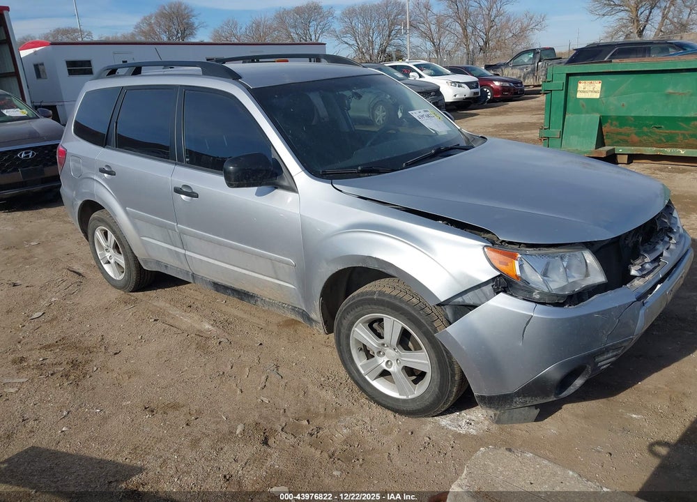 2013 SUBARU FORESTER 2.5X VIN: JF2SHABC2DH418082