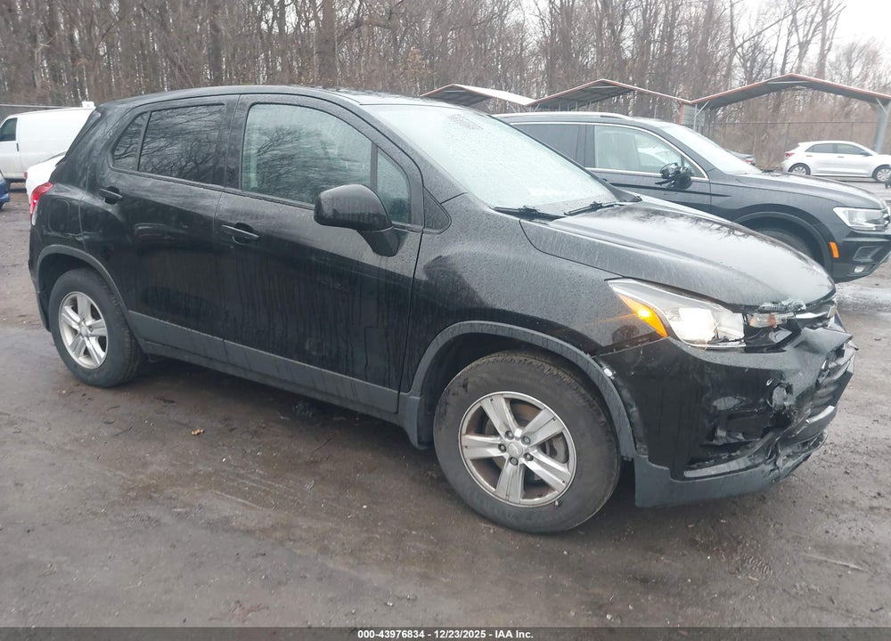 2020 CHEVROLET TRAX AWD LS VIN: 3GNCJNSB2LL181851