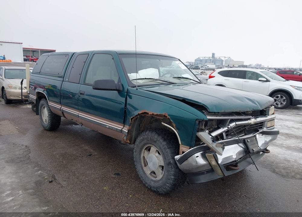 1997 CHEVROLET K1500 FLEETSIDE VIN: 2GCEK19R8V1221008