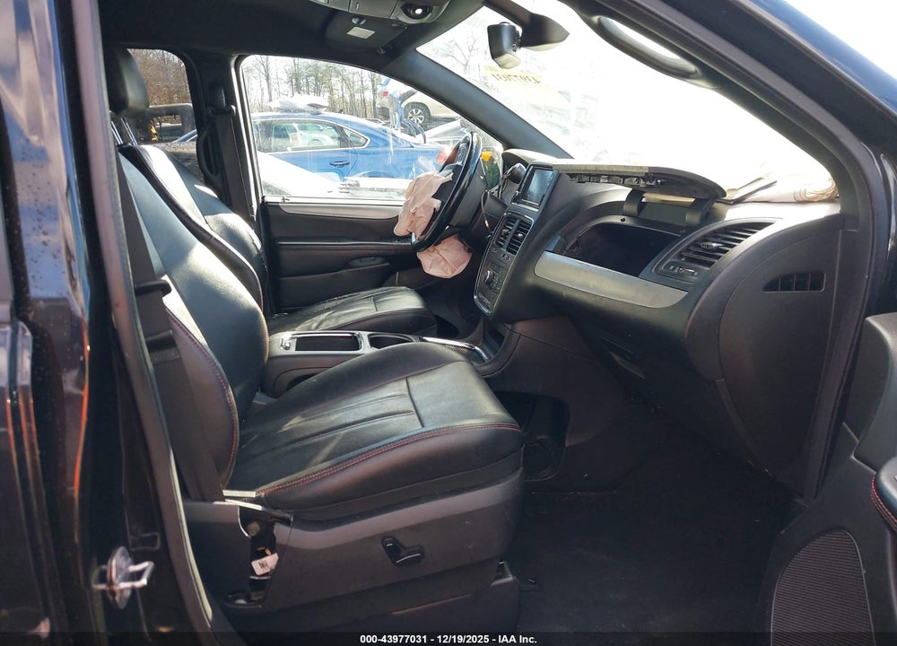 2018 DODGE GRAND CARAVAN GT VIN: 2C4RDGEG1JR275457