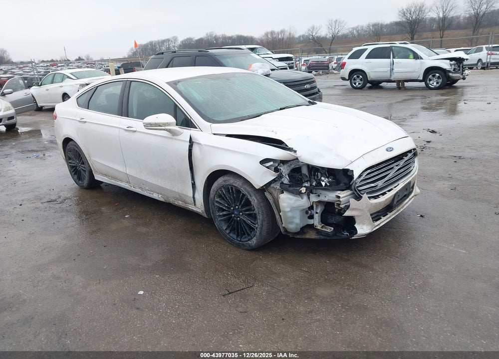 2015 FORD FUSION SE VIN: 3FA6P0H92FR124889