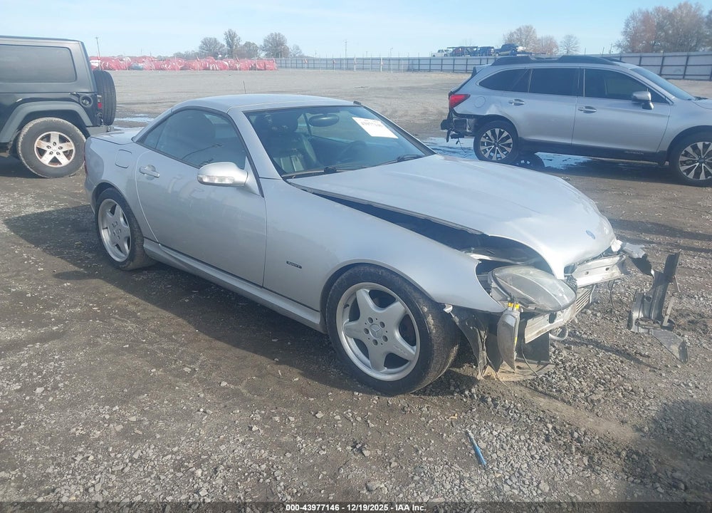 2001 MERCEDES-BENZ SLK 230 KOMPRESSOR VIN: WDBKK49F71F205538