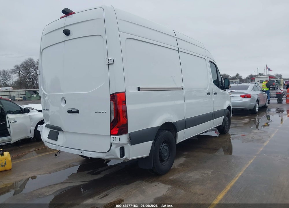 2024 MERCEDES-BENZ SPRINTER 2500 STANDARD ROOF 4-CYL DIESEL HO VIN: W1Y4NBHY2RT165726