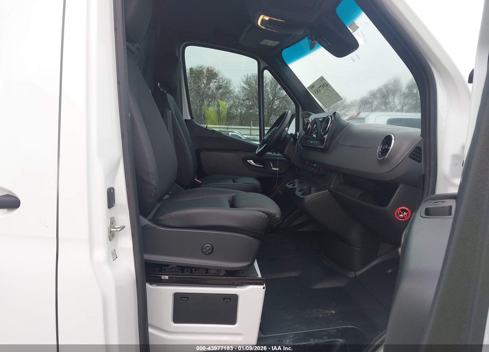 2024 MERCEDES-BENZ SPRINTER 2500 STANDARD ROOF 4-CYL DIESEL HO VIN: W1Y4NBHY2RT165726