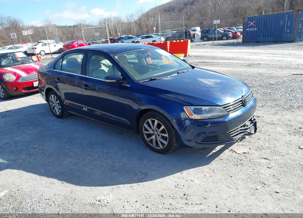 2014 VOLKSWAGEN JETTA 1.8T SE VIN: 3VWD17AJ5EM388553