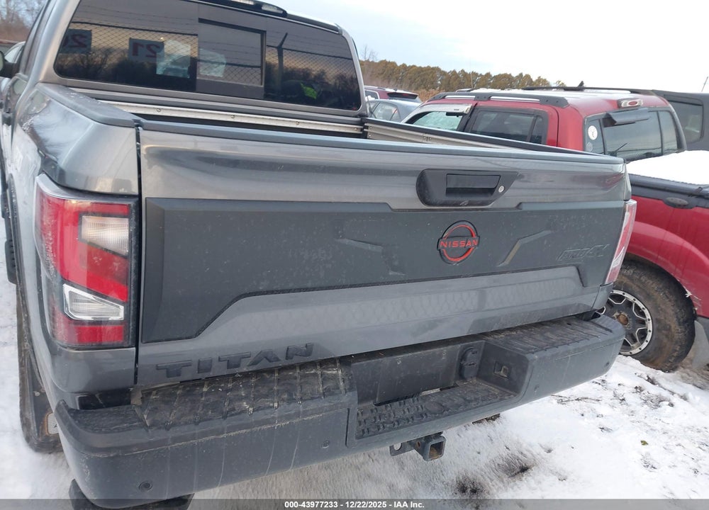 2024 NISSAN TITAN PRO-4X 4X4 VIN: 1N6AA1ED2RN108586