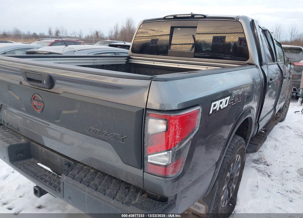 2024 NISSAN TITAN PRO-4X 4X4 VIN: 1N6AA1ED2RN108586