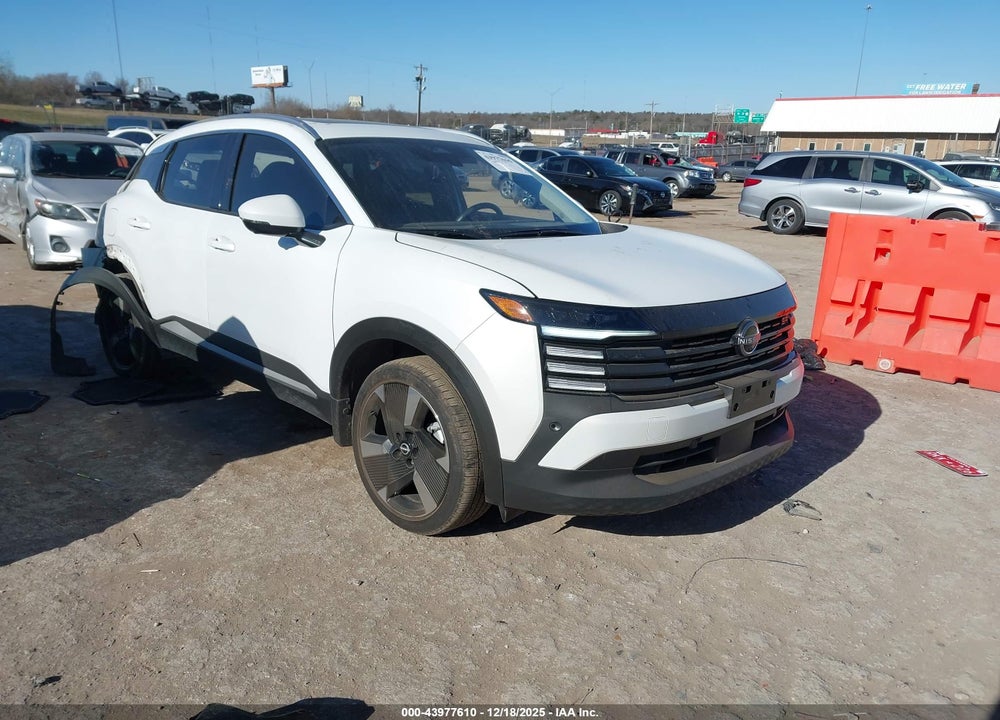 2025 NISSAN KICKS SR FWD VIN: 3N8AP6DC4SL368067
