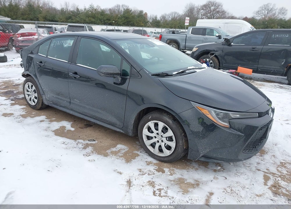 2022 TOYOTA COROLLA LE VIN: 5YFEPMAE4NP373977