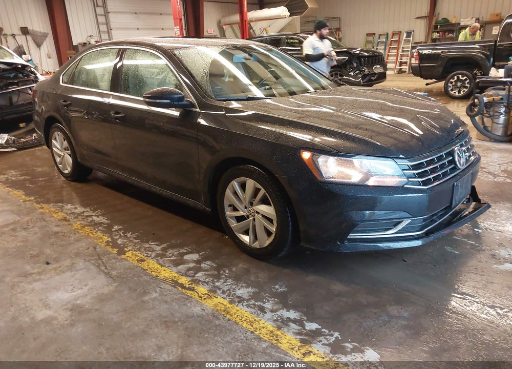 2018 VOLKSWAGEN PASSAT 2.0T SE VIN: 1VWBA7A38JC028813