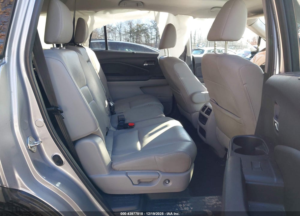 2021 HONDA PILOT AWD SPECIAL EDITION VIN: 5FNYF6H21MB024745