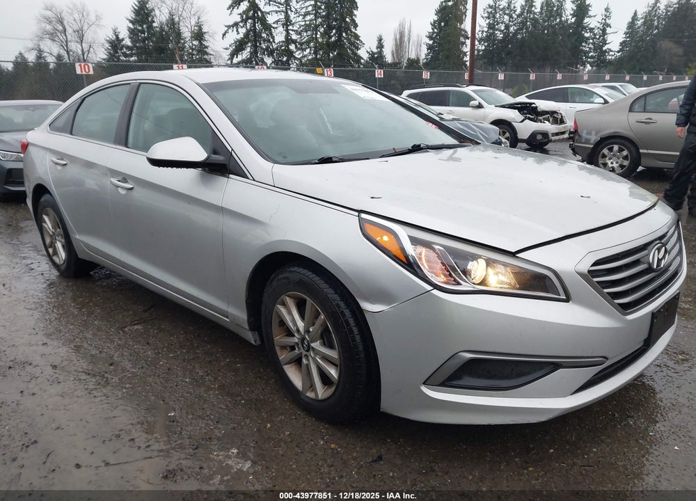 2016 HYUNDAI SONATA SE VIN: 5NPE24AF1GH345030