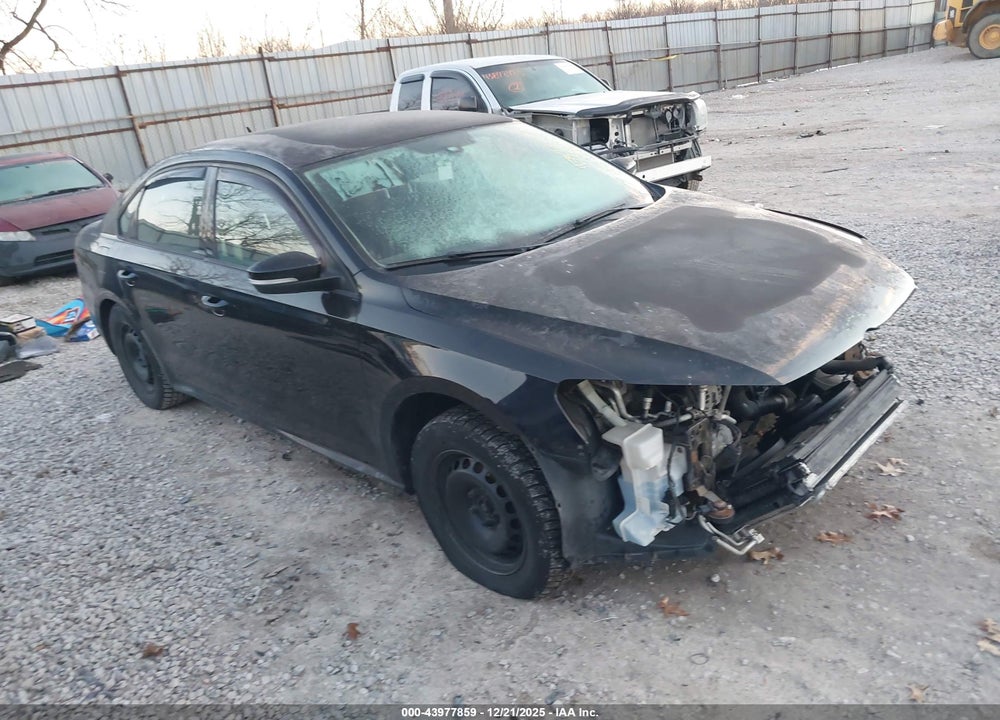 2015 VOLKSWAGEN PASSAT 1.8T S VIN: 1VWAT7A39FC076186