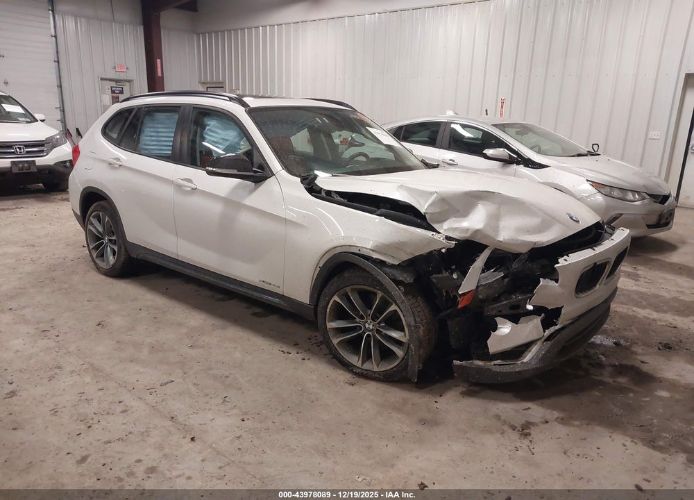 2014 BMW X1 XDRIVE28I VIN: WBAVL1C59EVR94441