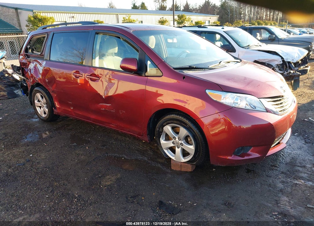 2011 TOYOTA SIENNA LE V6 VIN: 5TDKK3DC8BS093780