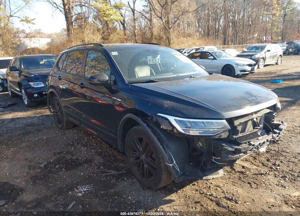2022 VOLKSWAGEN TIGUAN 2.0T SE R-LINE BLACK VIN: 3VV8B7AX3NM047370