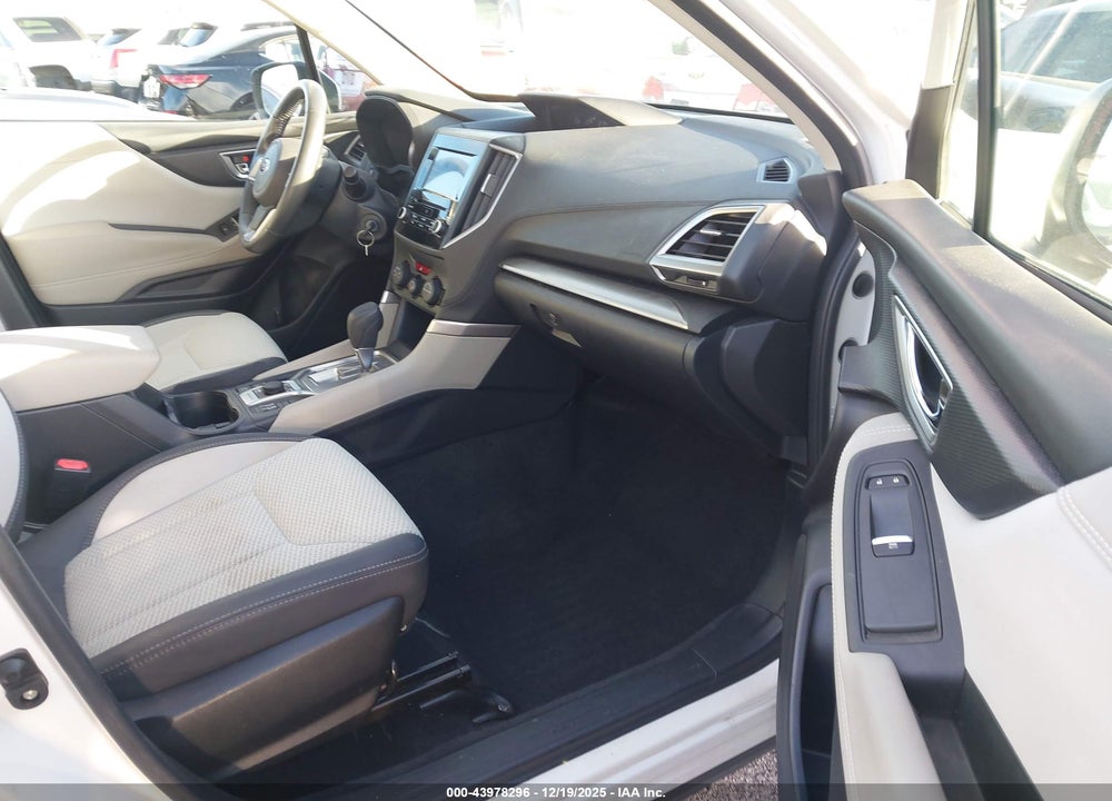 2019 SUBARU FORESTER PREMIUM VIN: JF2SKAEC6KH543483