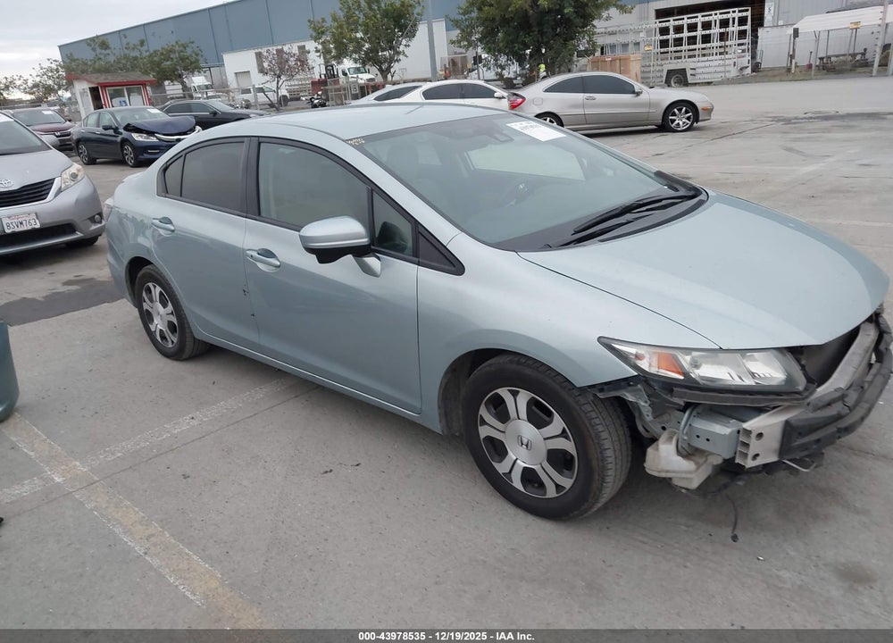 2015 HONDA CIVIC HYBRID VIN: 19XFB4F26FE200935