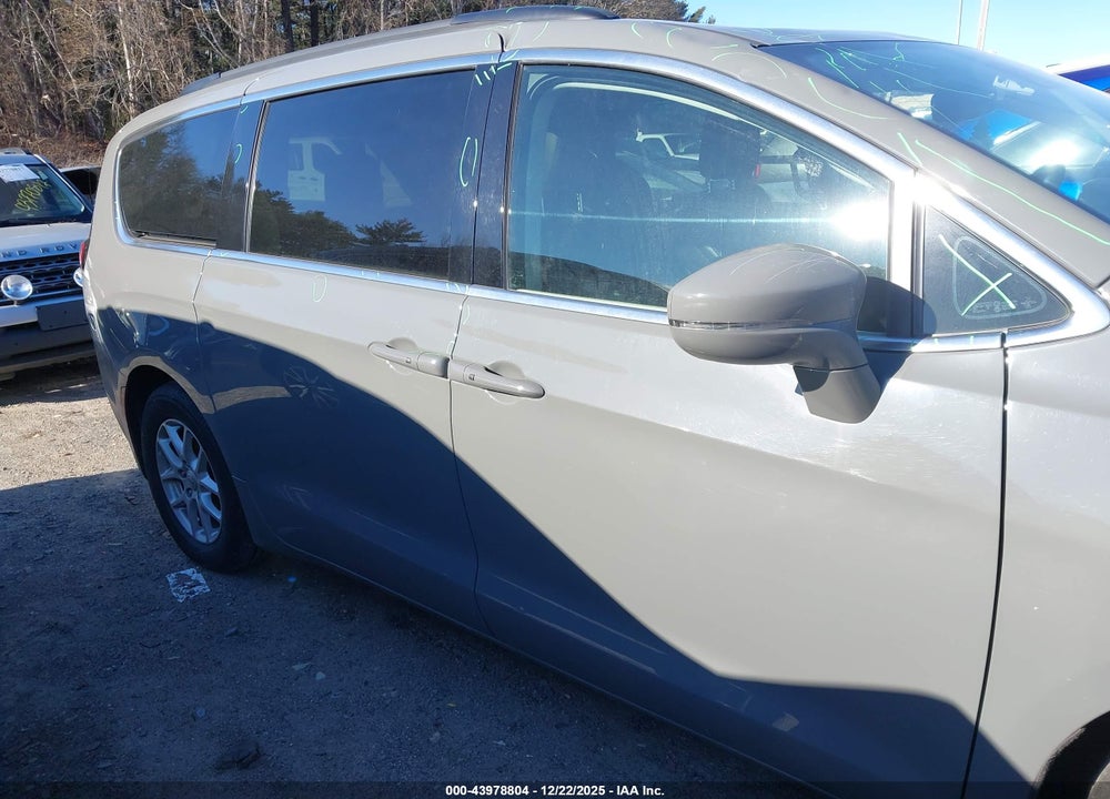 2022 CHRYSLER PACIFICA TOURING L VIN: 2C4RC1BG1NR191407