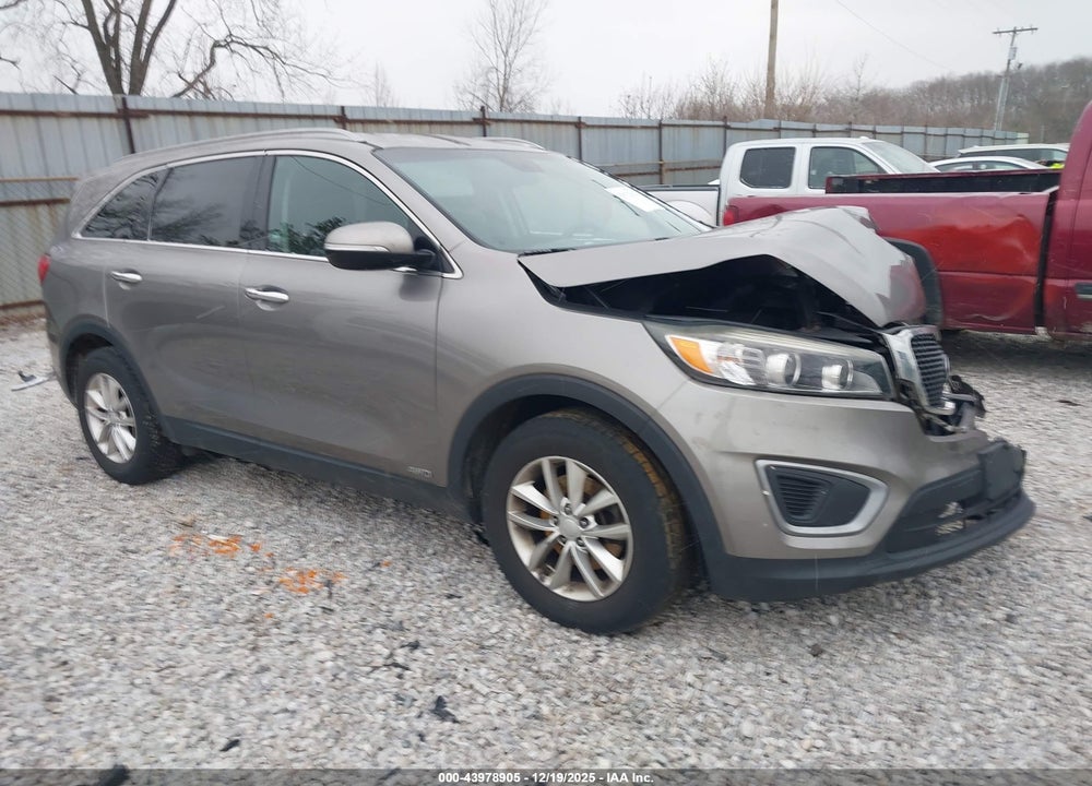 2017 KIA SORENTO 2.4L LX VIN: 5XYPGDA30HG200036