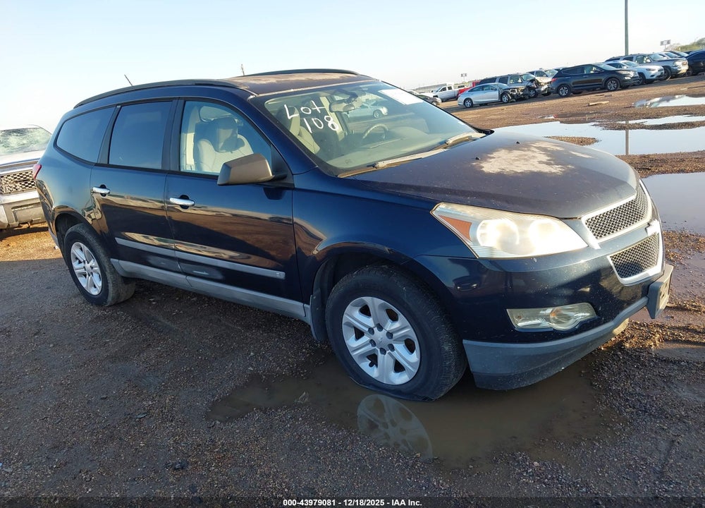 2010 CHEVROLET TRAVERSE LS VIN: 1GNLREEDXAS108361